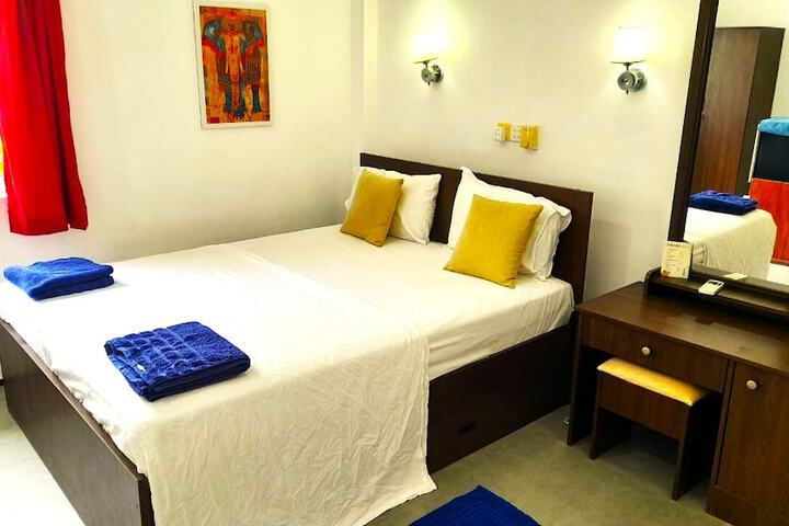 Room 5 of 39