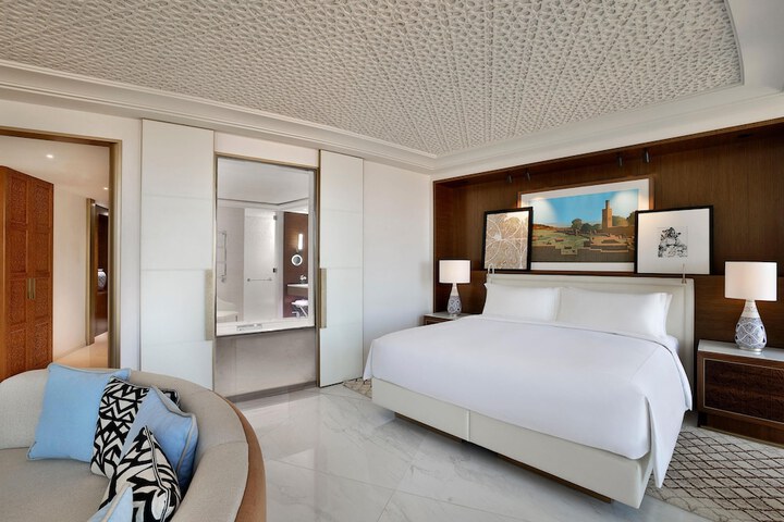 Room 17 of 61