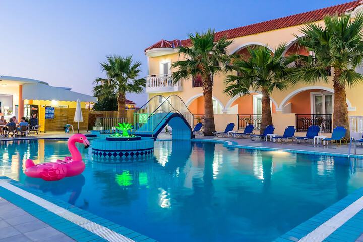 Pool 62 of 75