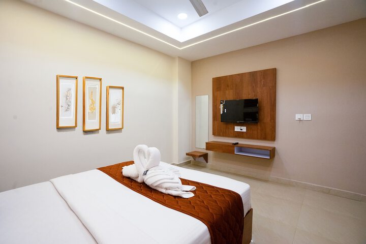 Room 10 of 20