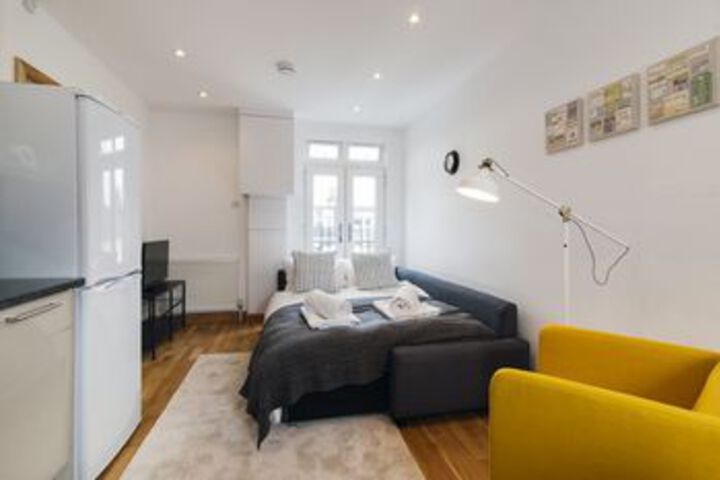 Room 14 of 14