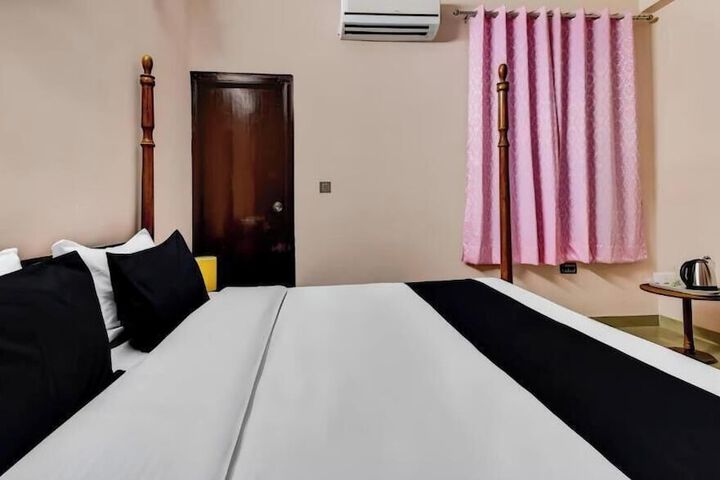 Room 3 of 17