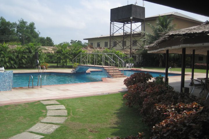 Pool 36 of 81