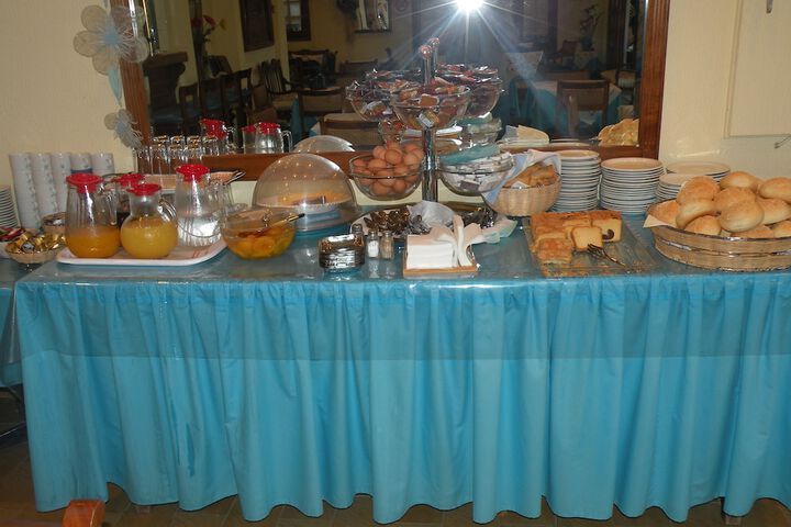 Breakfast/Coffee Service 38 of 72