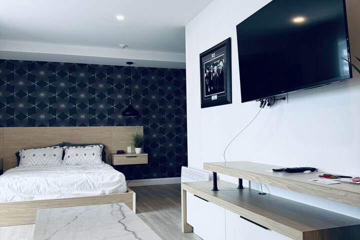Room 5 of 56