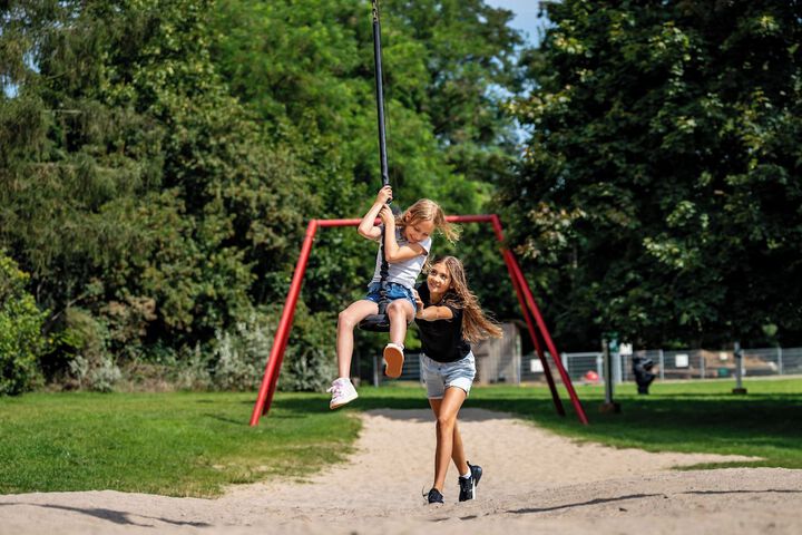Childrens Activities 54 of 100