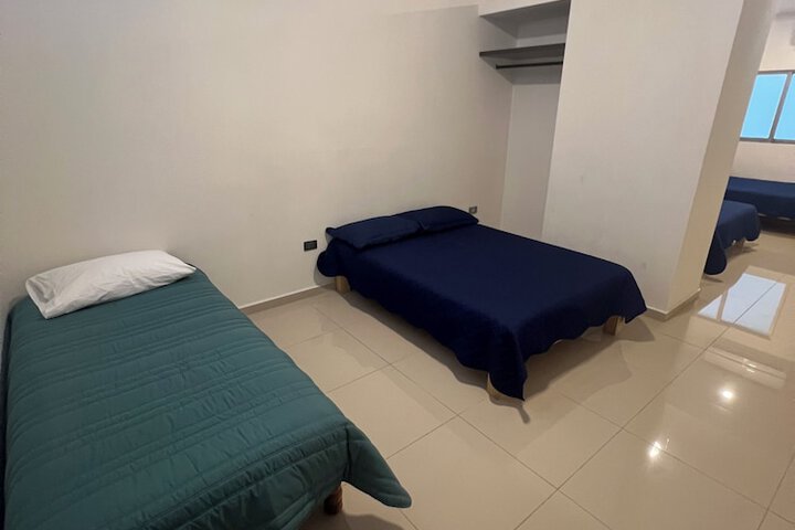 Room 5 of 18