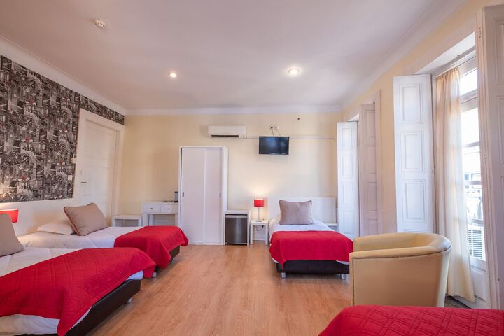 Room 18 of 36