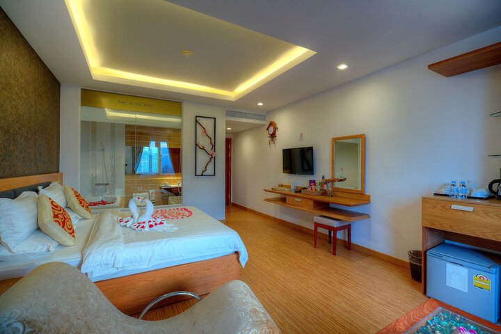 Room 17 of 96