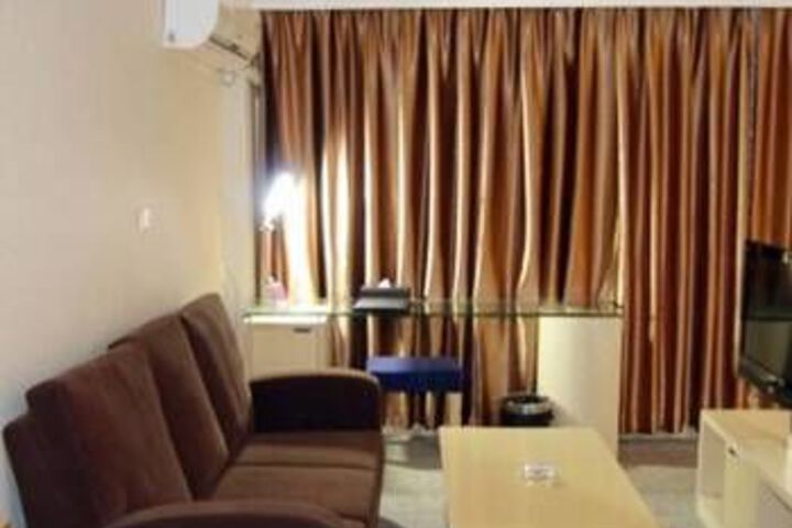 Room 51 of 57