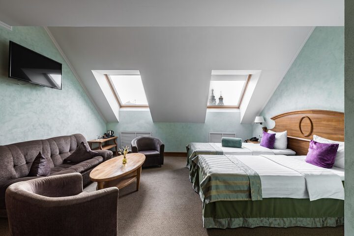 Room 30 of 75