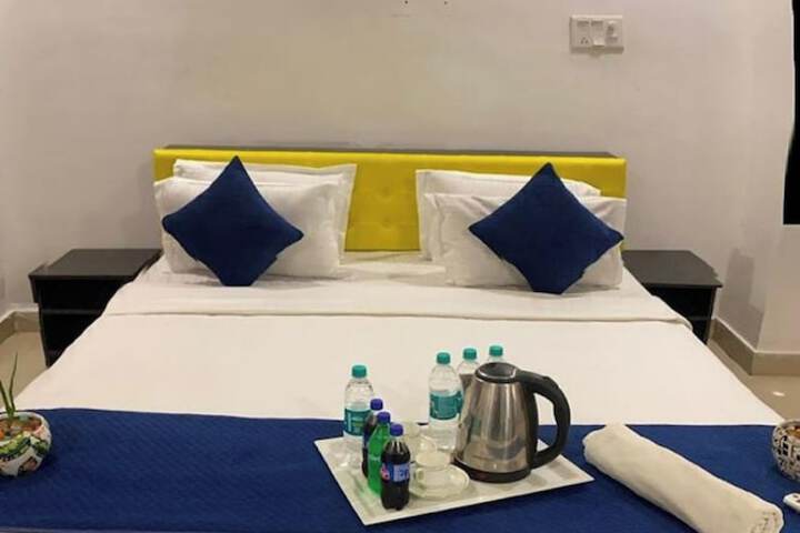 Room 15 of 26