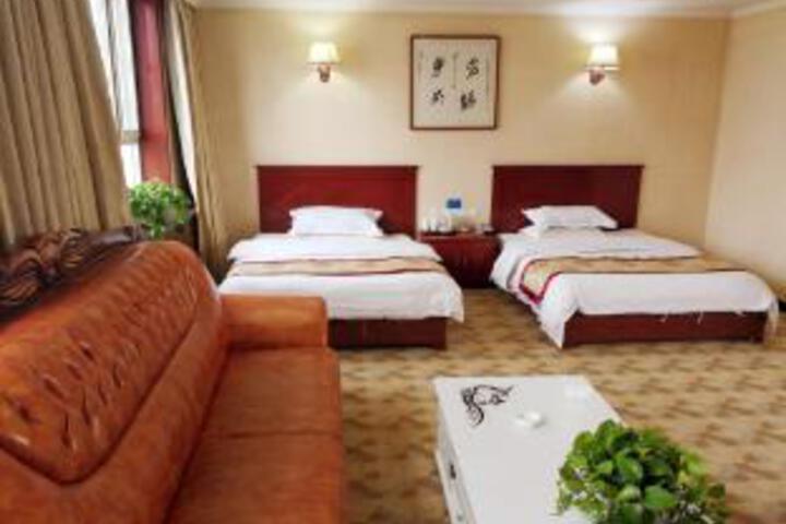 Room 14 of 14