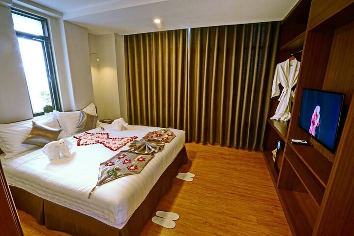 Room 10 of 46