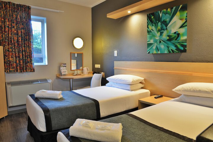 Room 8 of 21
