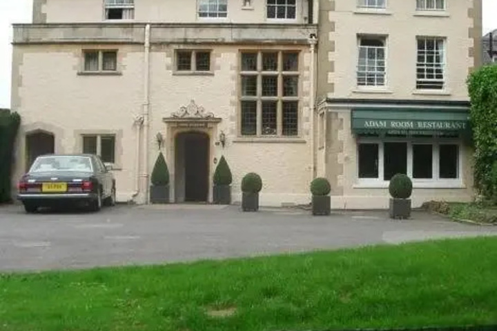 Hotel 3 of 4