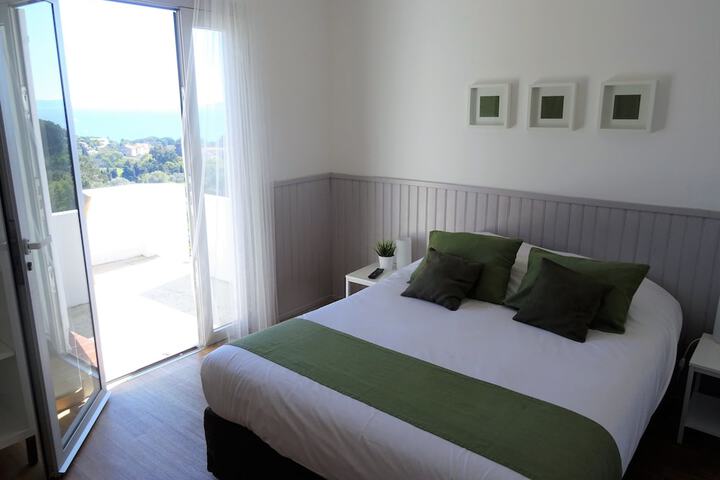 Room 6 of 39