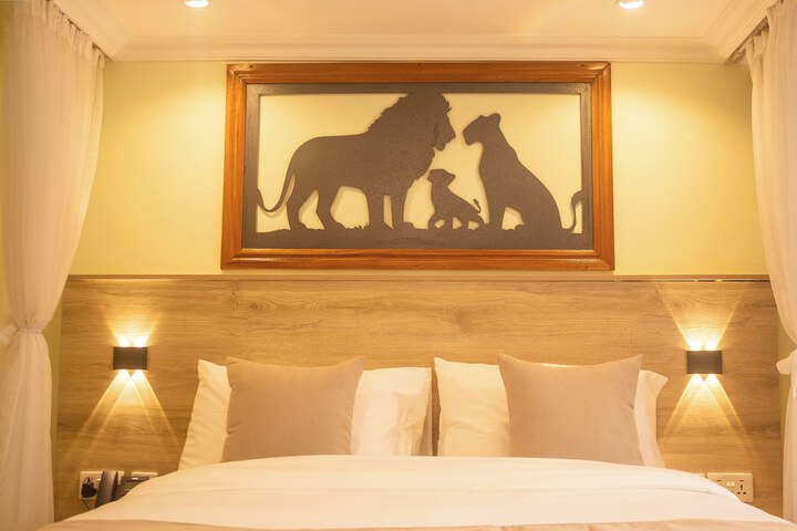 Room 4 of 59