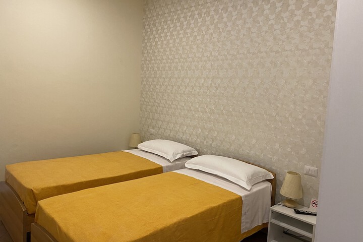 Room 34 of 99