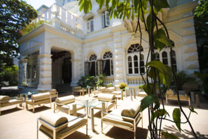 Hotel Exterior 10 of 75