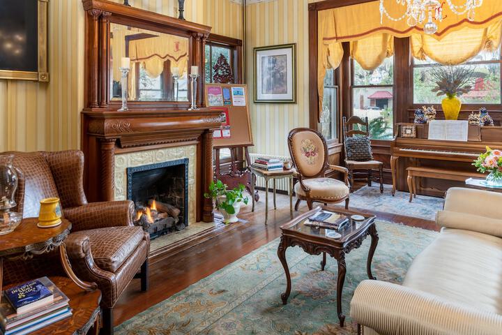 Lobby Entry