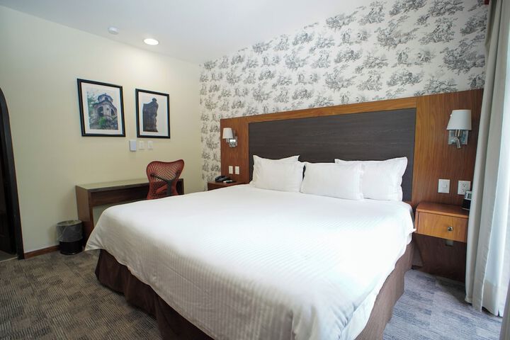 Room 20 of 84