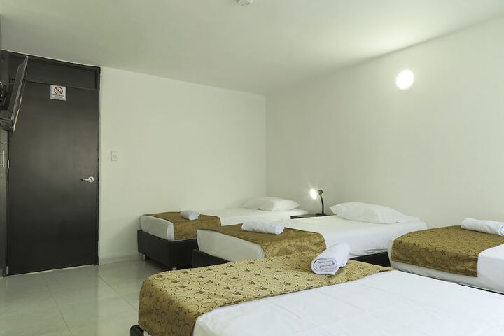 Room 13 of 23