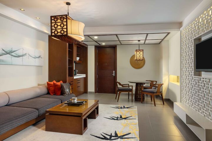 Room 54 of 252