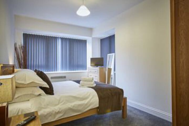 Room 9 of 27