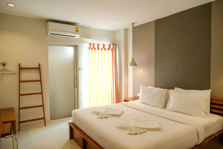 Room 20 of 36