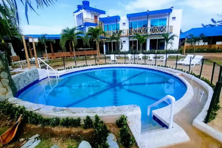 Pool 7 of 13