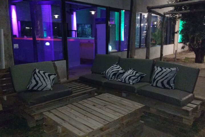 Lounge 36 of 40