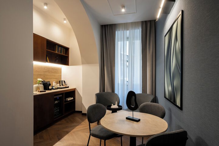 Room 15 of 20