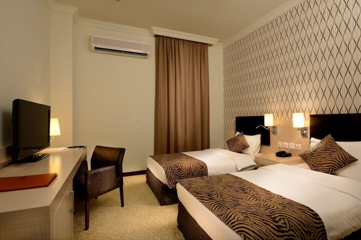 Room 10 of 54