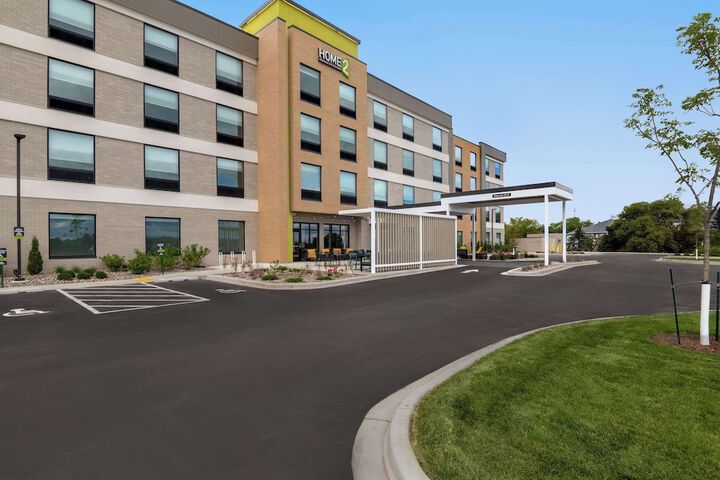 Home2 Suites by Hilton Sheboygan in Sheboygan, WI