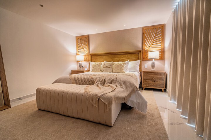 Room 10 of 24