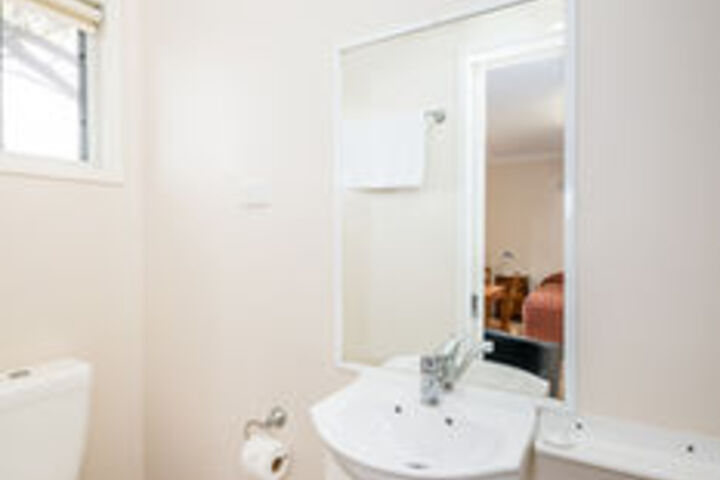 Room 4 of 30