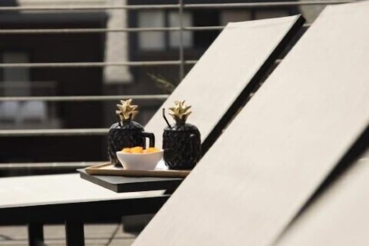 Sundeck 76 of 77