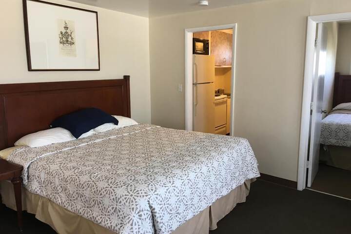 Room 27 of 41