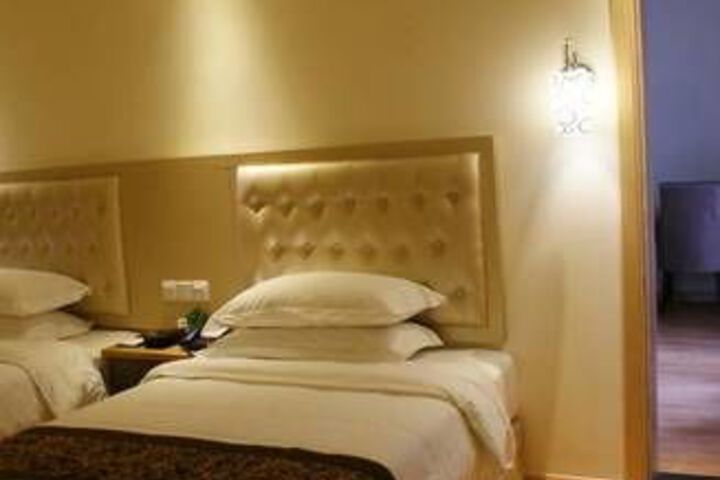 Room 5 of 46