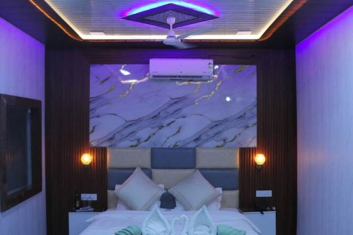 Room 10 of 41
