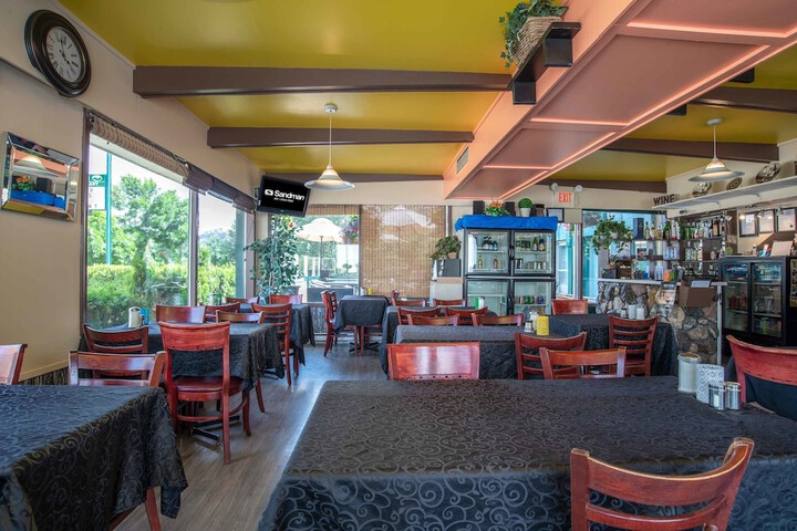 Breakfast/Coffee Service 25 of 32