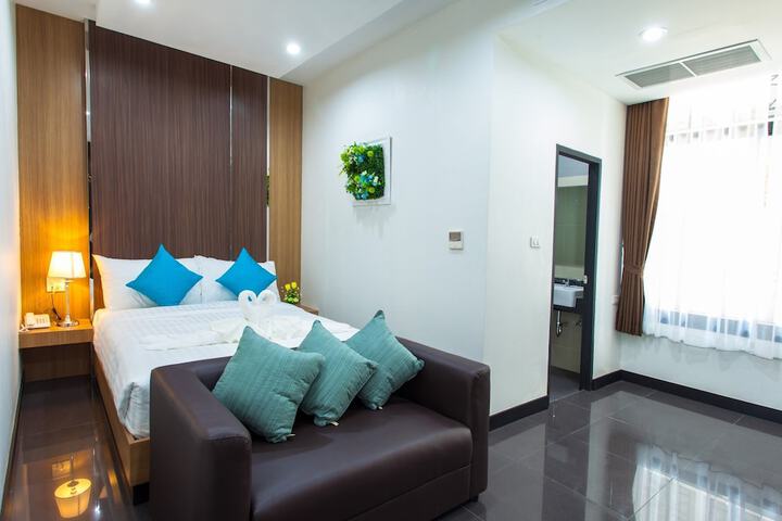 Room 26 of 50