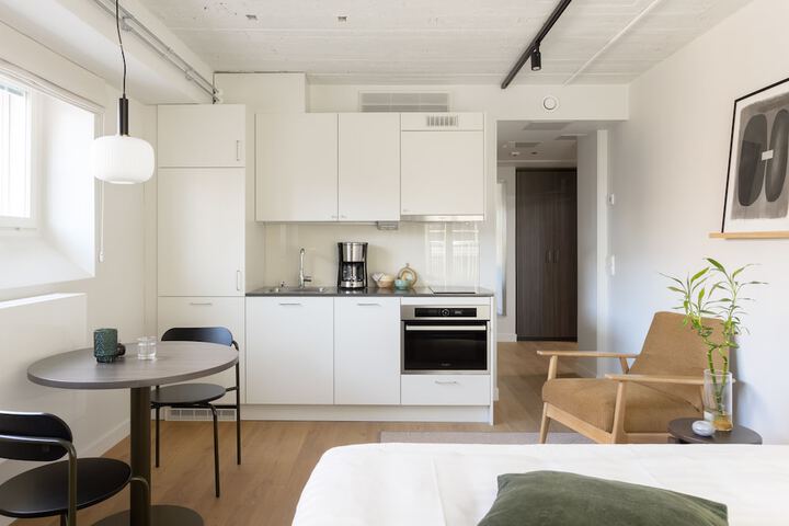 Room 36 of 173