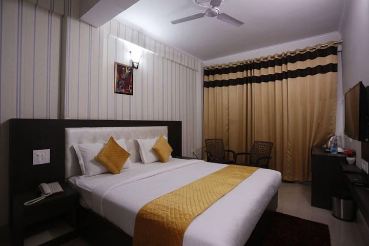 Room 13 of 46