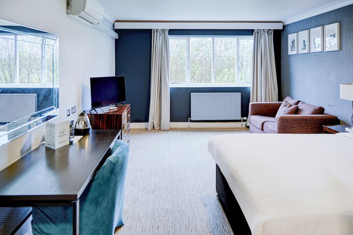 Room 34 of 60