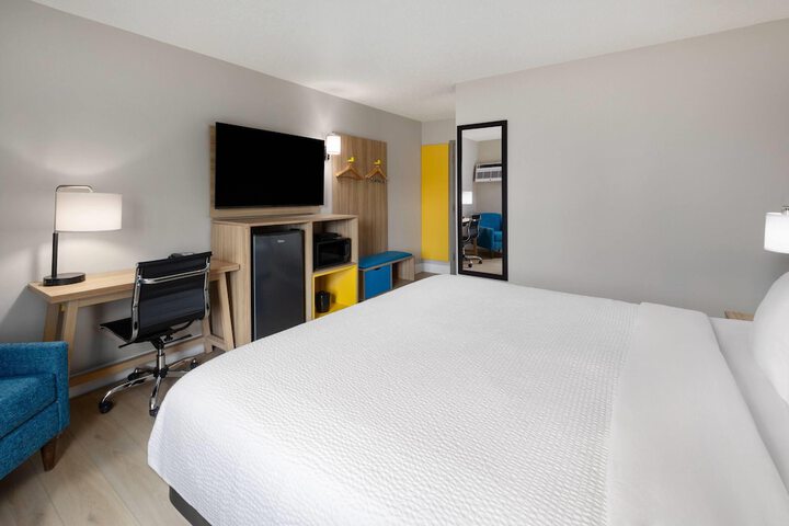Room 18 of 45