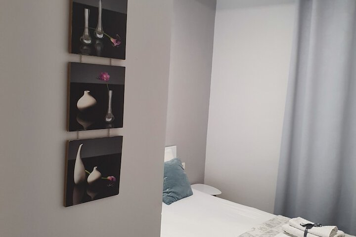 Room 2 of 47