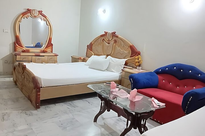 Room 14 of 17