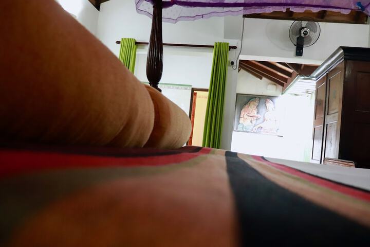 Room 6 of 53